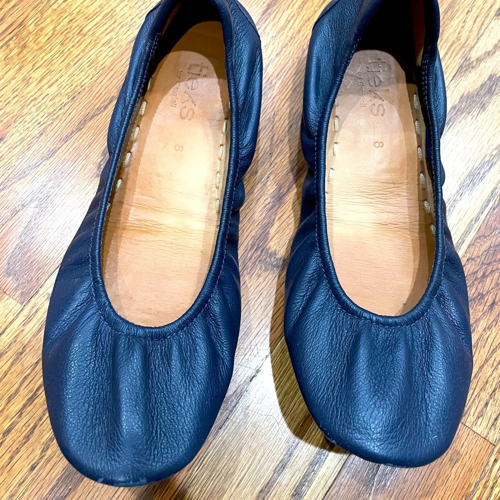 Tieks size 8 California Navy
